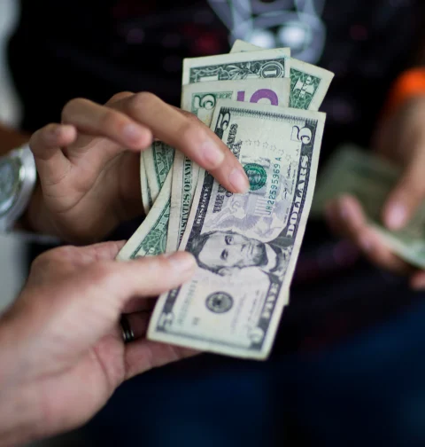 Cómo solucionan los autónomos sus problemas financieros: Te contamos Dineria MX en un texto unocreditos.com.mx